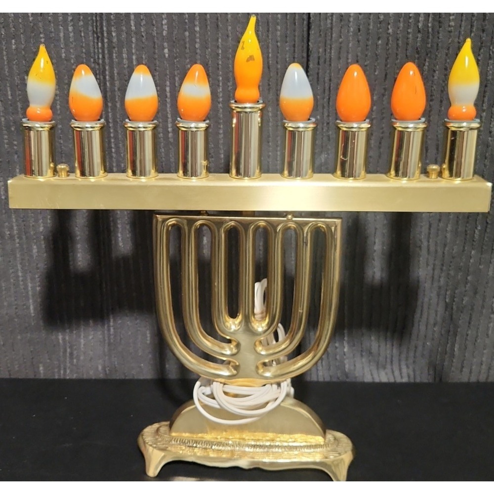 Vintage Brass Electric Menorah Lamp 9 Bulbs Sturdy Base Hanukkah Judaica